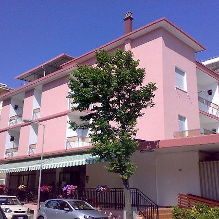 Hotel Piccari Nuova Gestione Rimini Ngoại thất bức ảnh