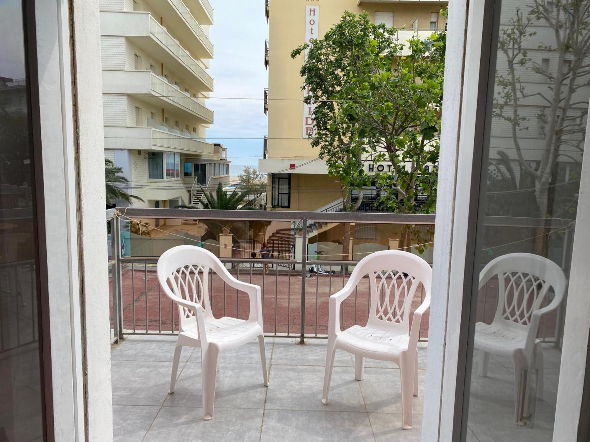 Hotel Piccari Nuova Gestione Rimini Ngoại thất bức ảnh