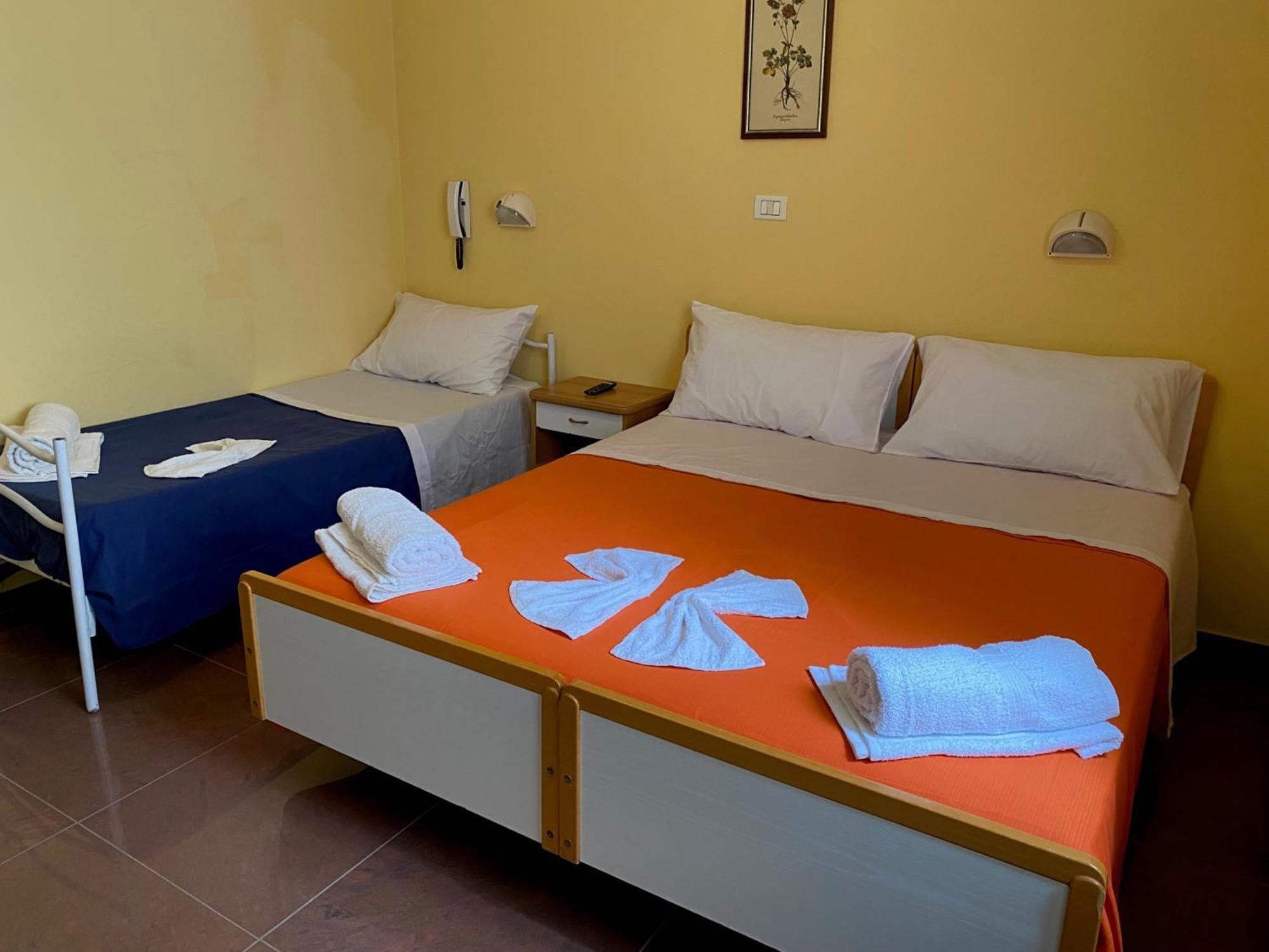 Hotel Piccari Nuova Gestione Rimini Ngoại thất bức ảnh