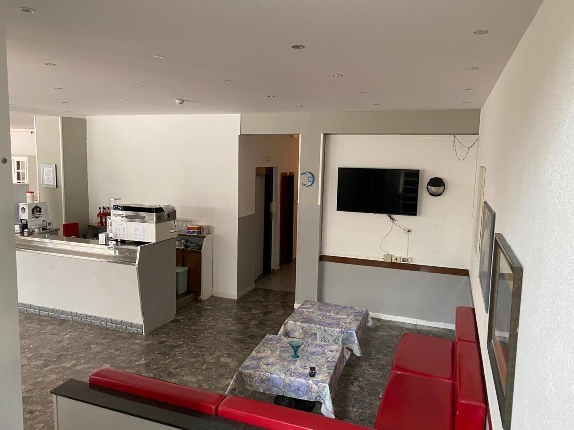 Hotel Piccari Nuova Gestione Rimini Ngoại thất bức ảnh