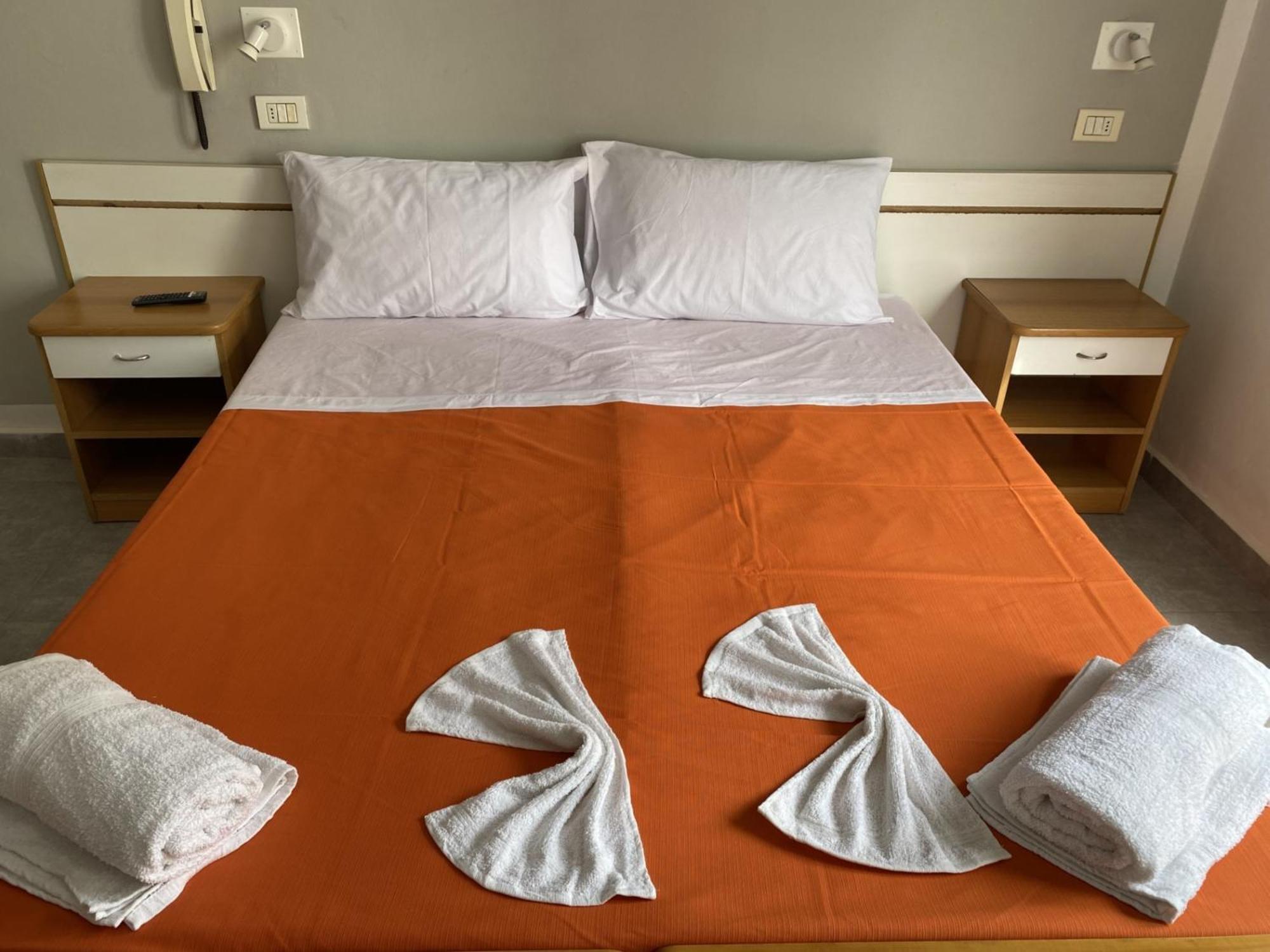 Hotel Piccari Nuova Gestione Rimini Ngoại thất bức ảnh