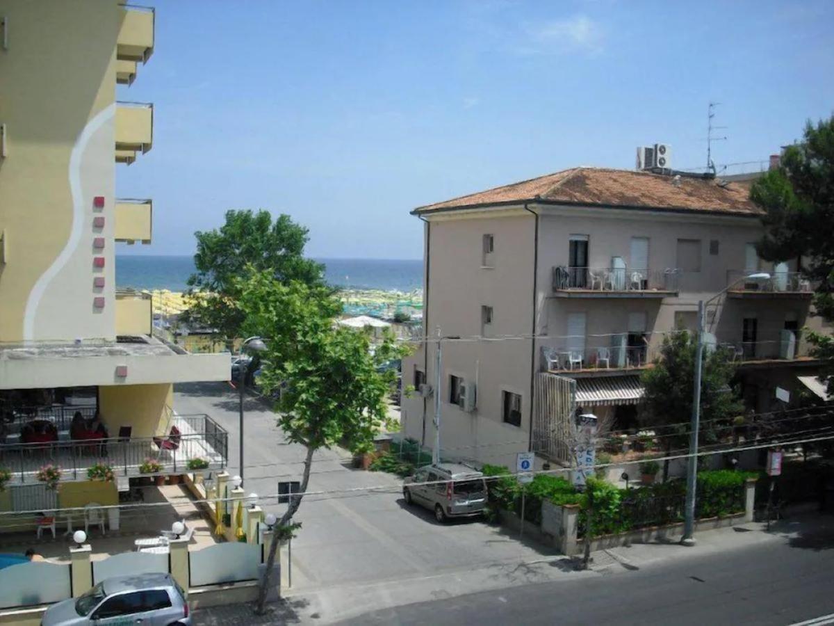 Hotel Piccari Nuova Gestione Rimini Ngoại thất bức ảnh