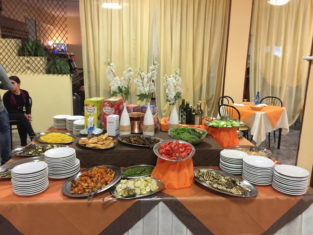 Hotel Piccari Nuova Gestione Rimini Ngoại thất bức ảnh