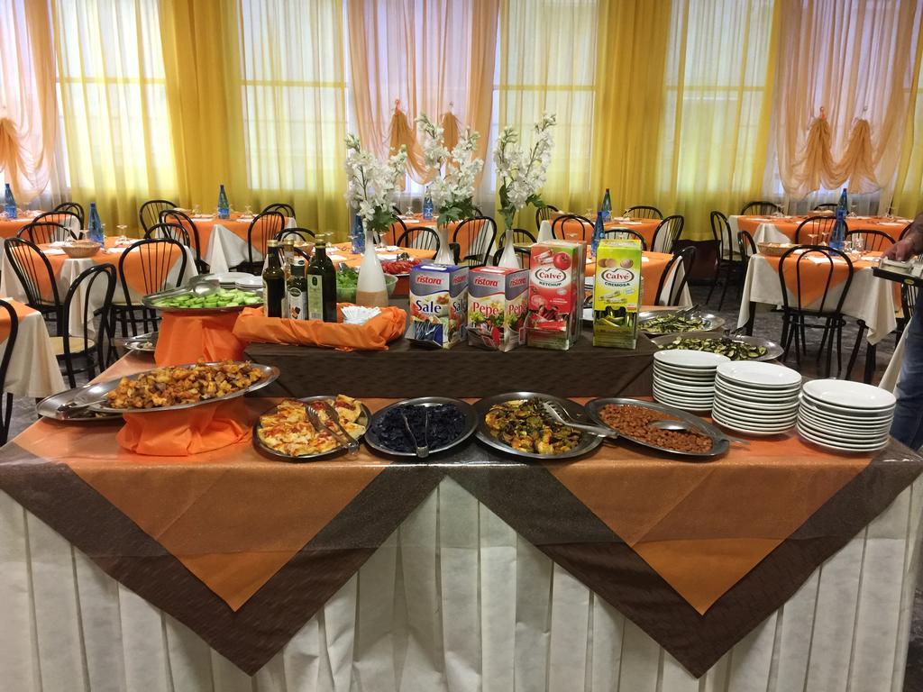 Hotel Piccari Nuova Gestione Rimini Ngoại thất bức ảnh
